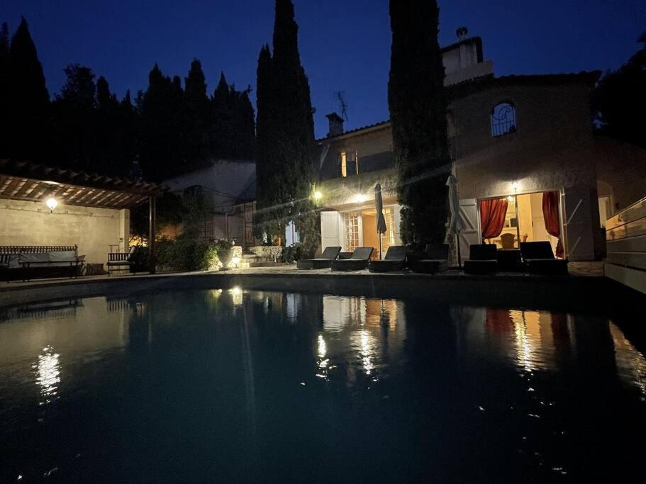 Le Clos De La Tour Cassis Piscine Chauffee Bagian luar foto